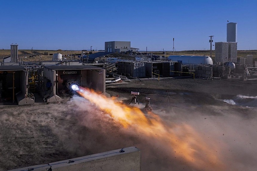 Stoke Space FFSC rocket engine firing