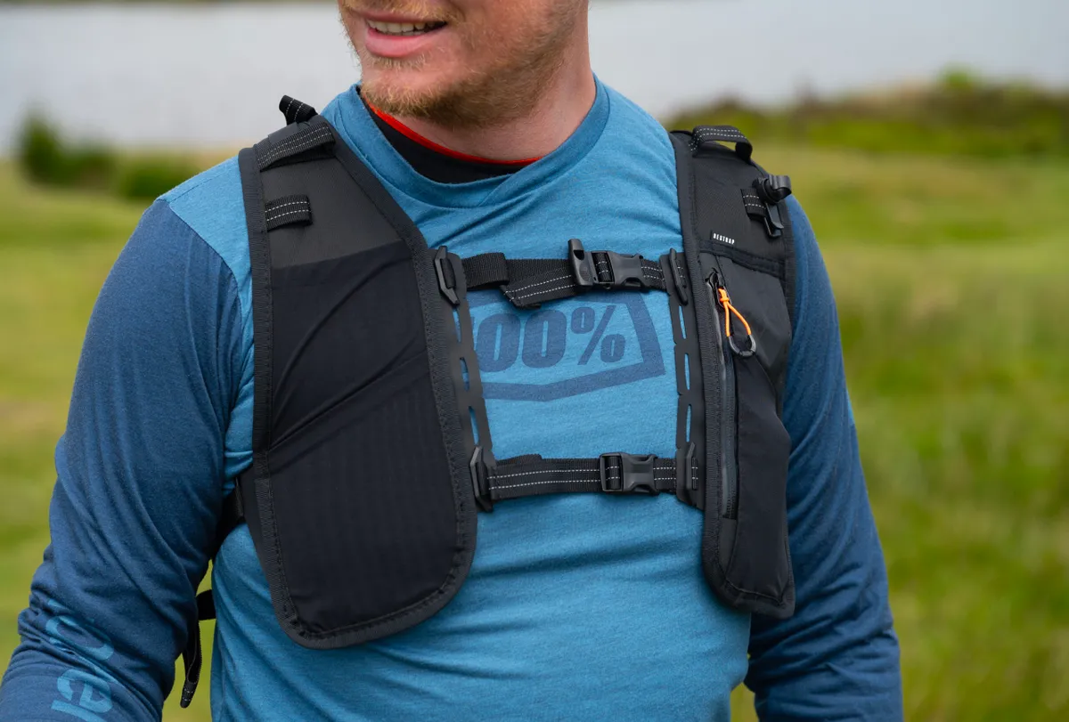 Restrap Race hydration vest