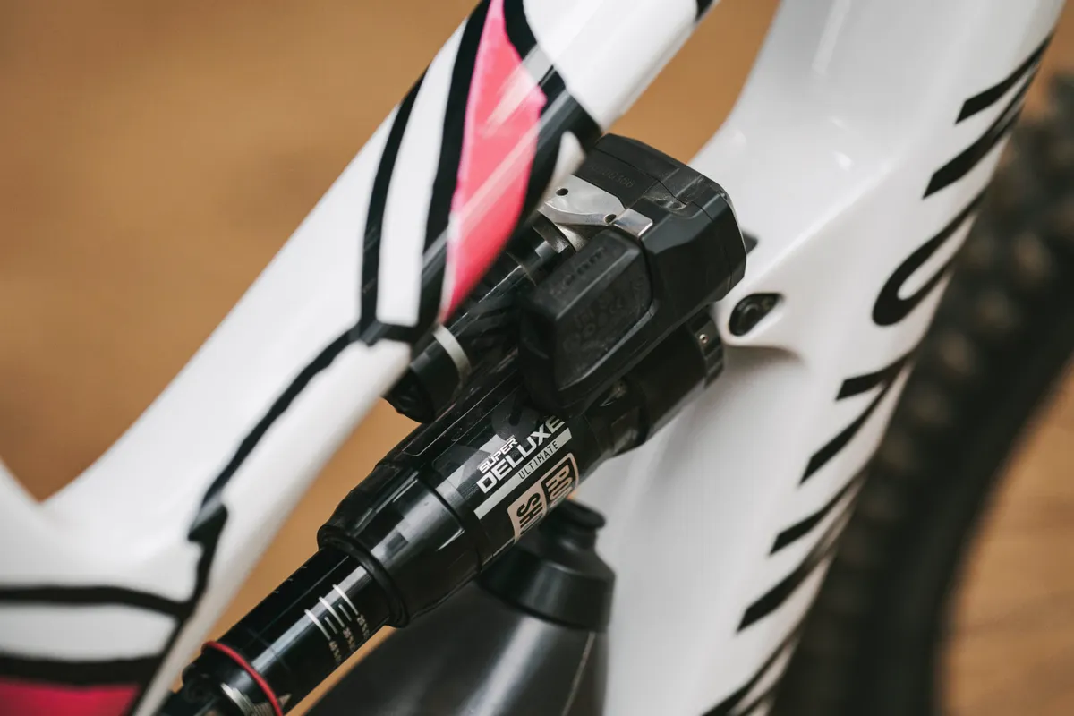 RockShox Flight Attendant electronic rear shock