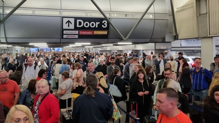 Passengers at the airport are experiencing significant delays.  Photo: X/SebbieJ