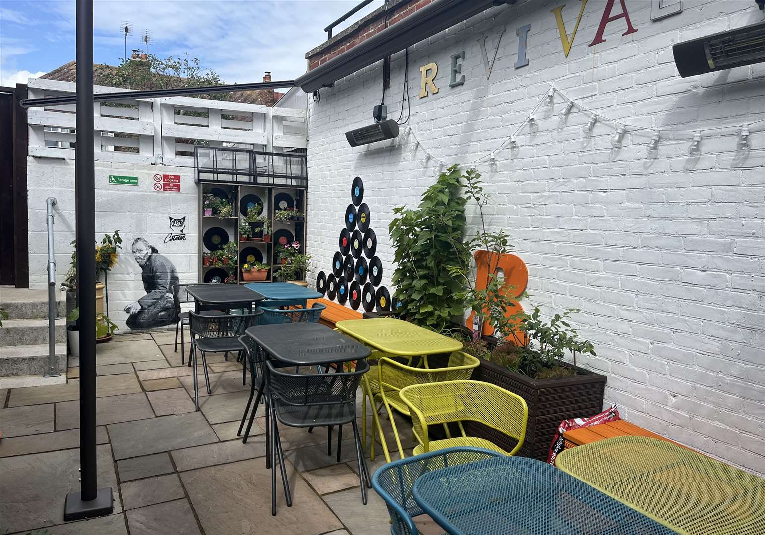 There are fears the garden at the back of the Revival Food and Mood Cafe in Whitstable will be overlooked by proposals for three neighboring apartments