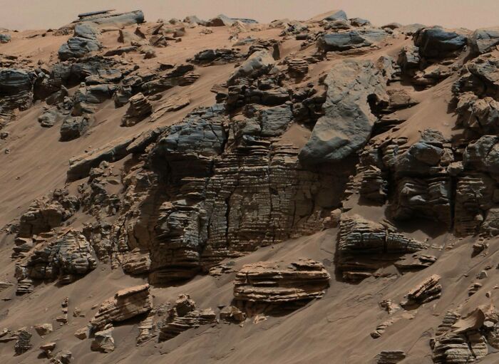 Scientists intrigued after finding a completely different kind of boulder on Mars