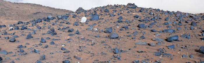 Scientists intrigued after finding a completely different kind of rock on Mars