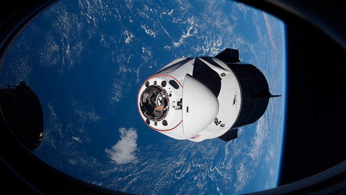 SpaceX crew dragon