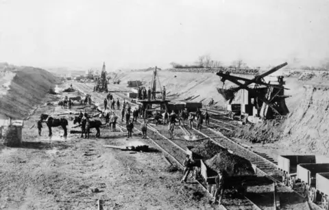 Getty Images Men working on the construction of the Severn Tunnel at the Portskewett cutting around 1880