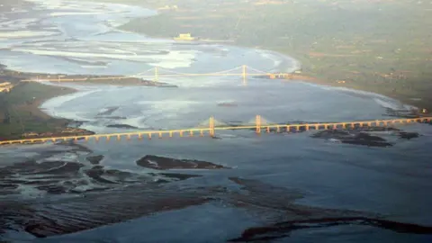 MJRichardson | Geograph An aerial view of the two crossings of the River Severn