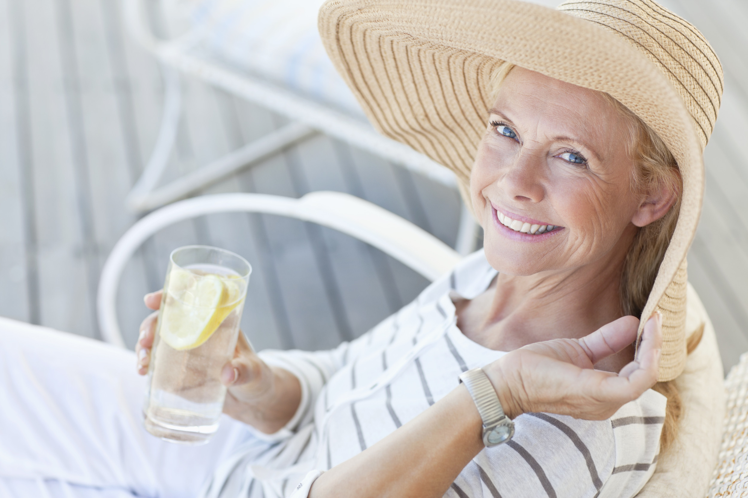 older lady sun hat