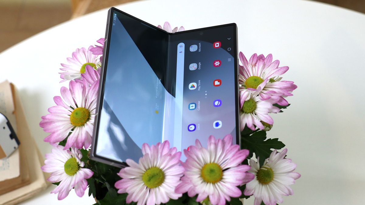 Samsung Galaxy Z Fold 6 HANDS ON